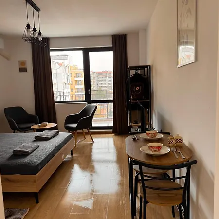 Rest&reset Lazur - 10 Min To Beach&sea Garden Apartment
