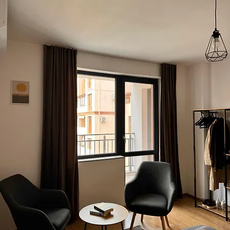 Apartment Rest&reset Lazur - 10 Min To Beach&sea Garden Burgas City
