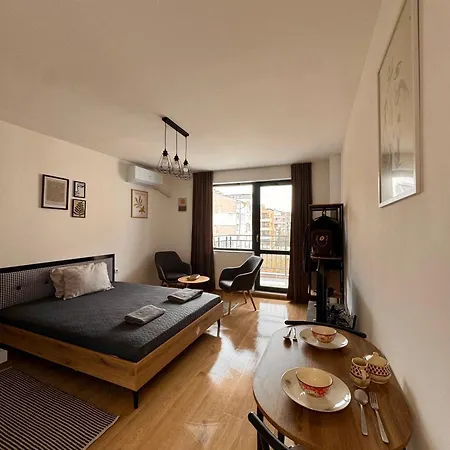 Rest&reset Lazur - 10 Min To Beach&sea Garden Apartment Burgas City
