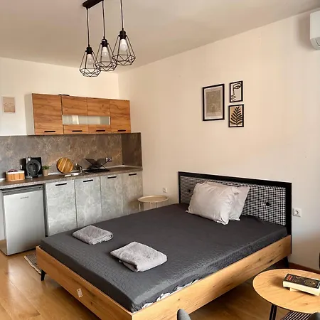Apartment Rest&reset Lazur - 10 Min To Beach&sea Garden Burgas City