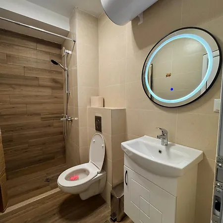 Apartman Rest & Reset Lazur - 10 Min To & Sea Garden