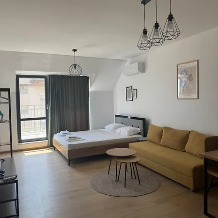 Apartment Rest&reset Lazur - 10 Min To Beach&sea Garden
